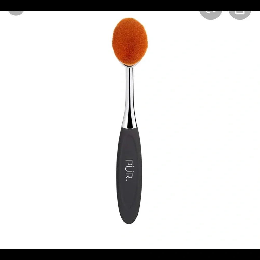 NIB PUR CONCEALER BRUSH